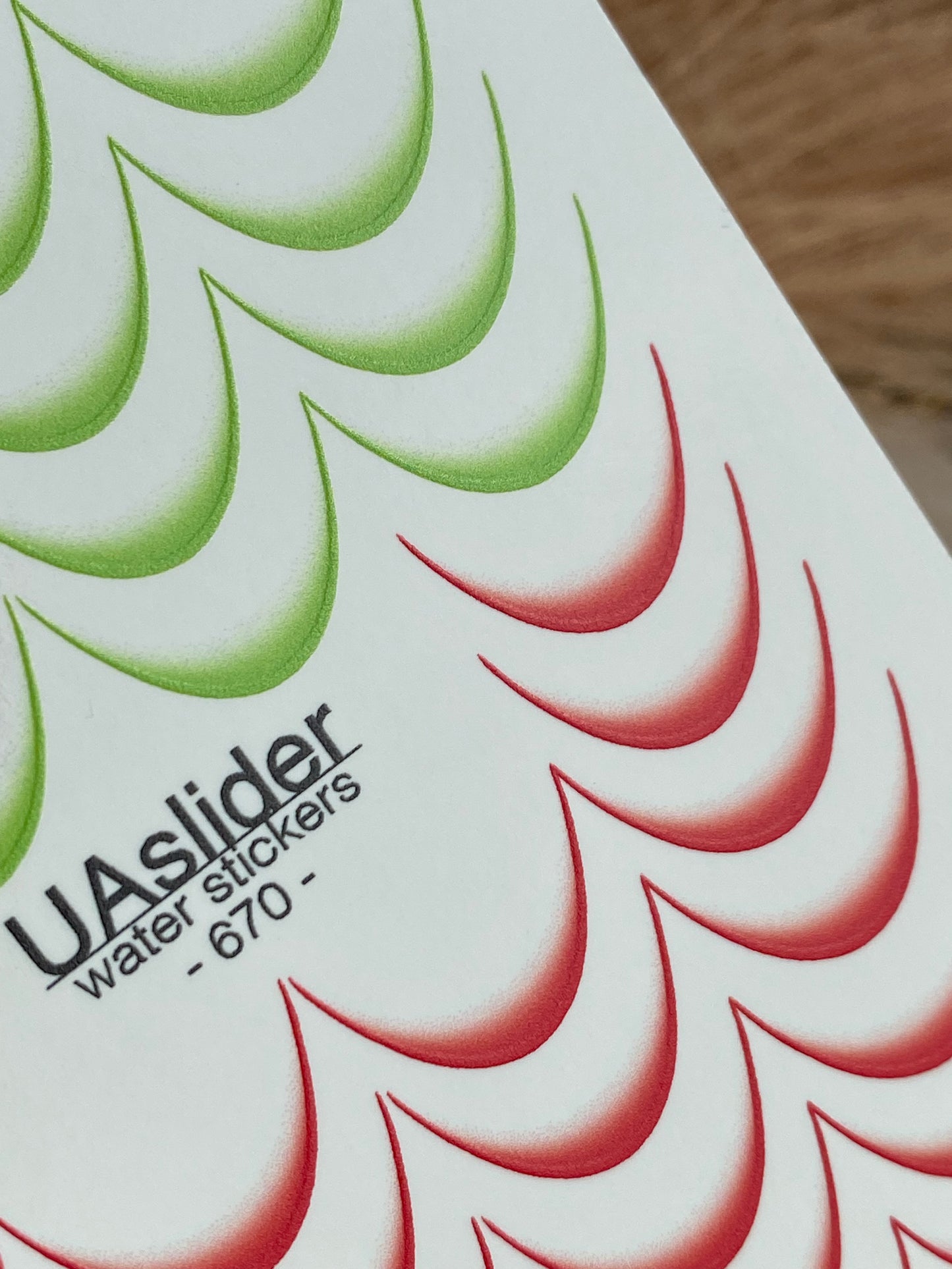 Nail Water Decal 670